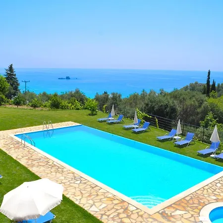 Family Friendly With A Swimming Pool On * Pelekas