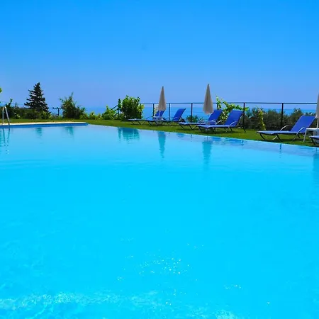 Escape, Swimming Pool - Apartment Pelekas